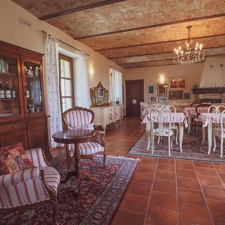 ברברסקו Agriturismo Tre Stelle מראה חיצוני תמונה