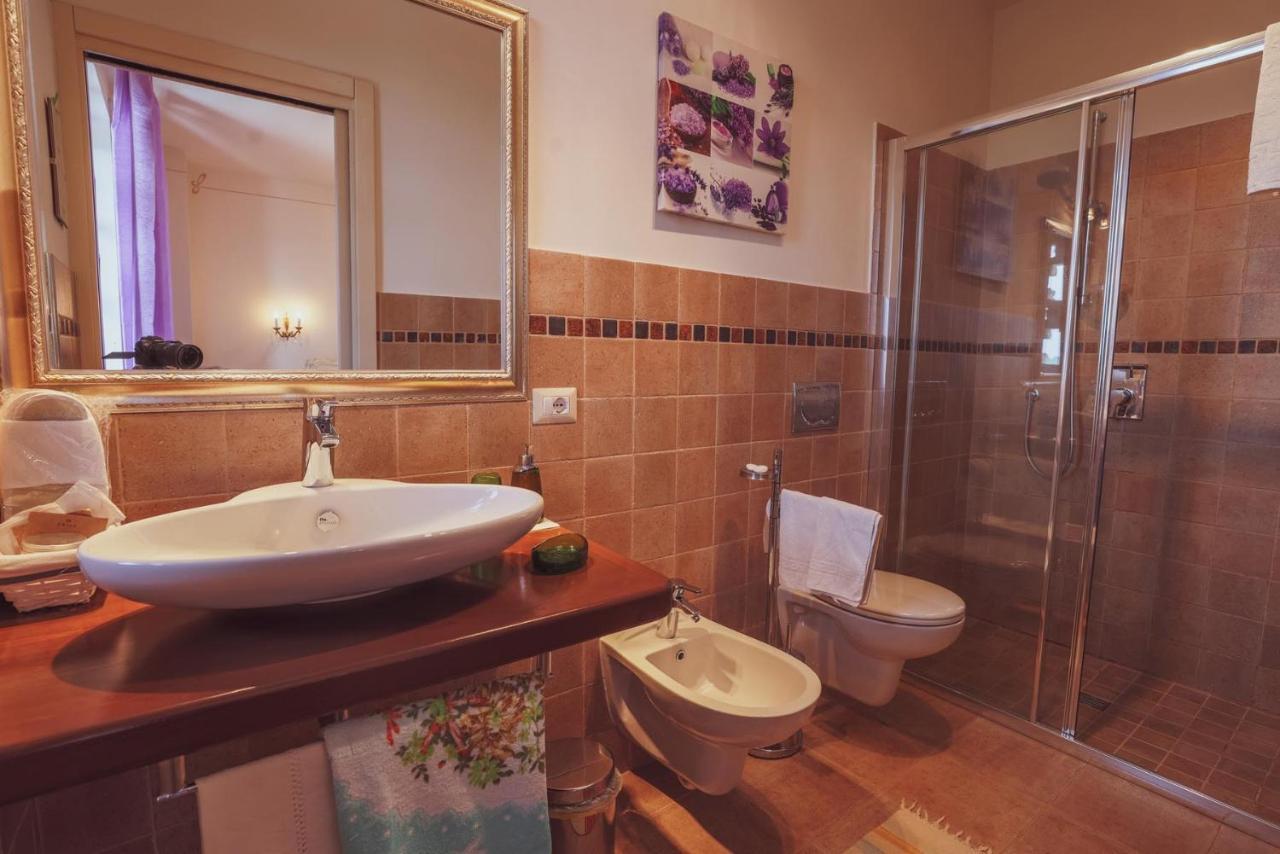 ברברסקו Agriturismo Tre Stelle מראה חיצוני תמונה